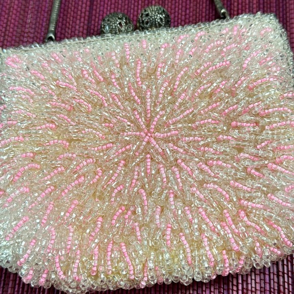 Vintage Micro Glass Beaded Pink Starburst Purse - Picture 8 of 14